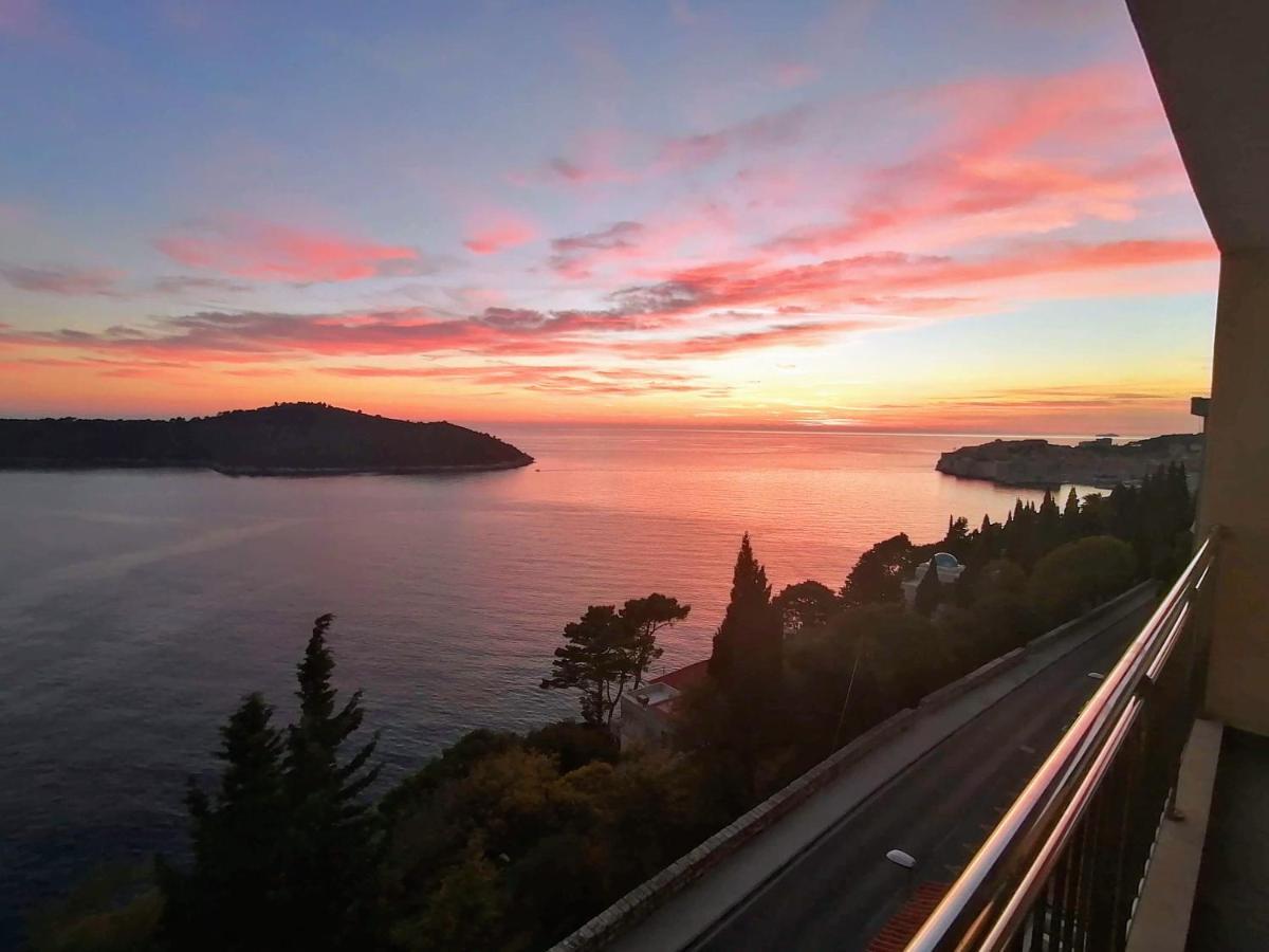 Violet * Dubrovnik